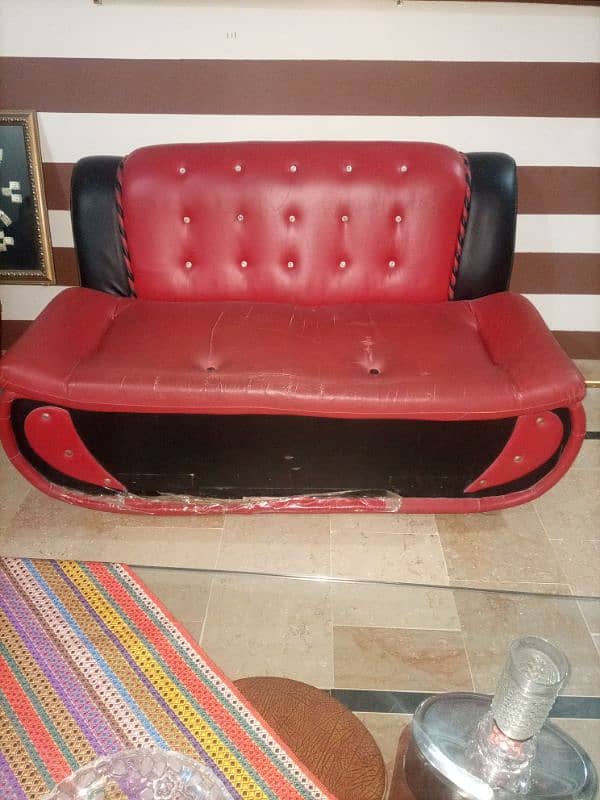 5 seater Red & Black sofa set 0