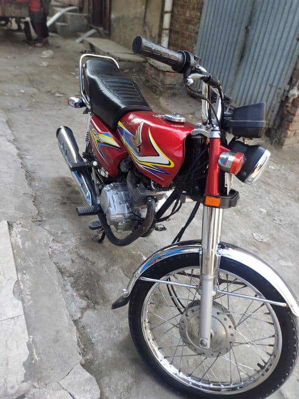 Honda 125 model 2019 biomatric on the spot 03204362065 2