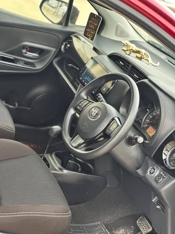 Toyota Vitz 2019 4