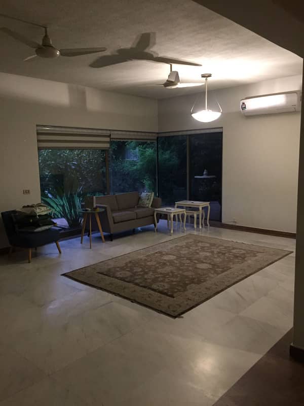 2 KANAL LUXURY CORNER HOUSE FOR RENT 8