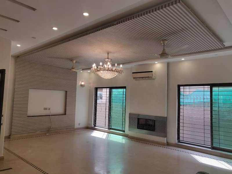 1 Kanal House For Rent In DHA Phase 4, Lahore 11