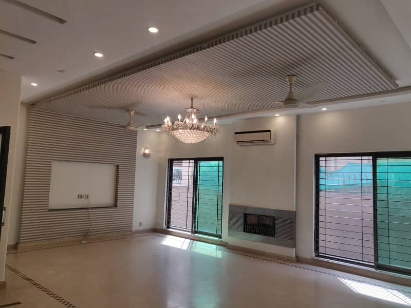 1 Kanal House For Rent In DHA Phase 4, Lahore 16