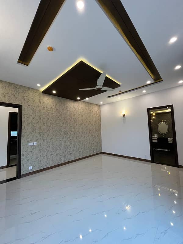 Most Amazing 1 Kanal House For Rent In DHA Phase 7, Lahore 14