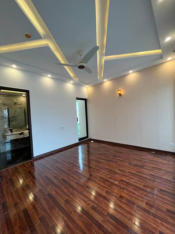 Most Amazing 1 Kanal House For Rent In DHA Phase 7, Lahore 18