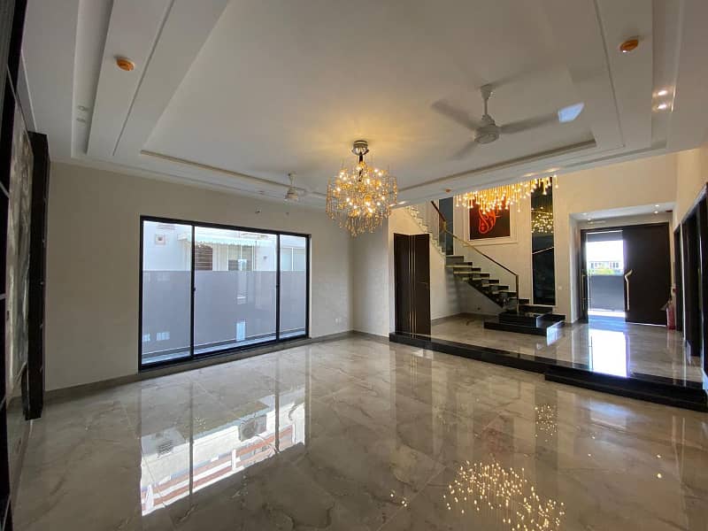 Modern 1 Kanal House For Rent in DHA Phase 6, Lahore 5