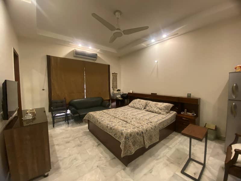 1 Kanal Fully Furnished House For Sale In DHA Phase 5, Lahore 6