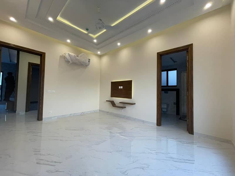 1 Kanal Modern House For Rent in DHA Phase 6, Lahore 19