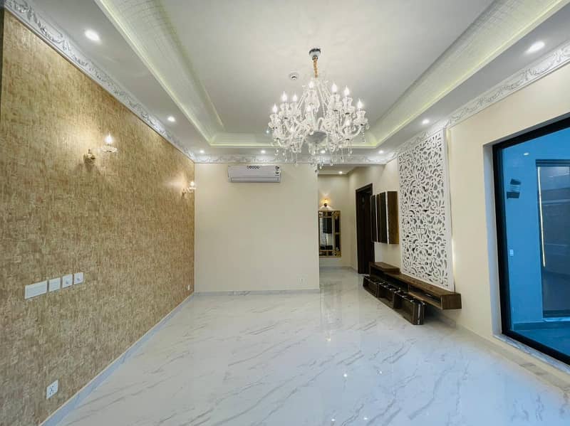 1 Kanal Modern House For Rent in DHA Phase 6, Lahore 41