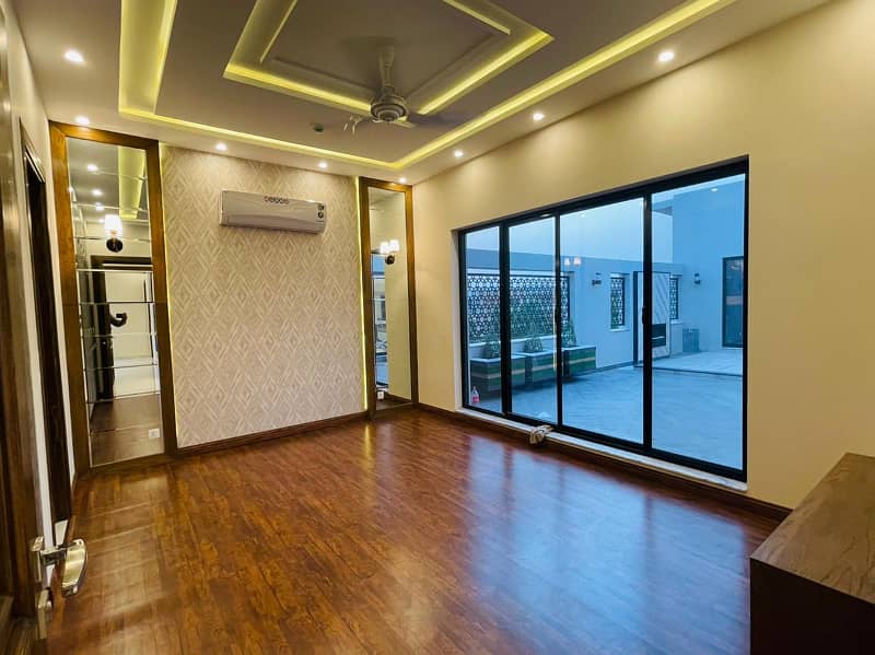 1 Kanal Modern House For Rent in DHA Phase 6, Lahore 43