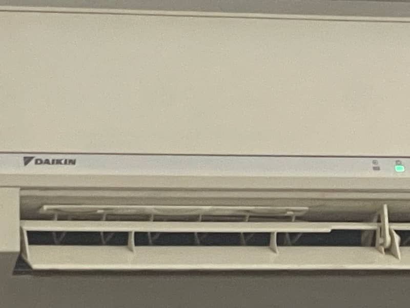 1 ton Daikin Split Ac For Sale 7