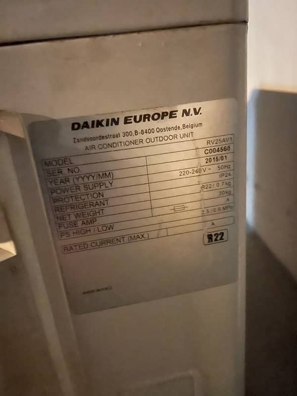 1 ton Daikin Split Ac For Sale 8