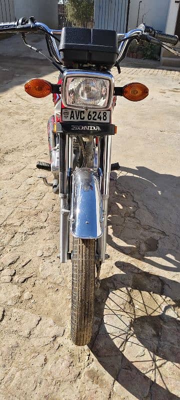 Honda 125  in wonderfully like New condition for sale 4