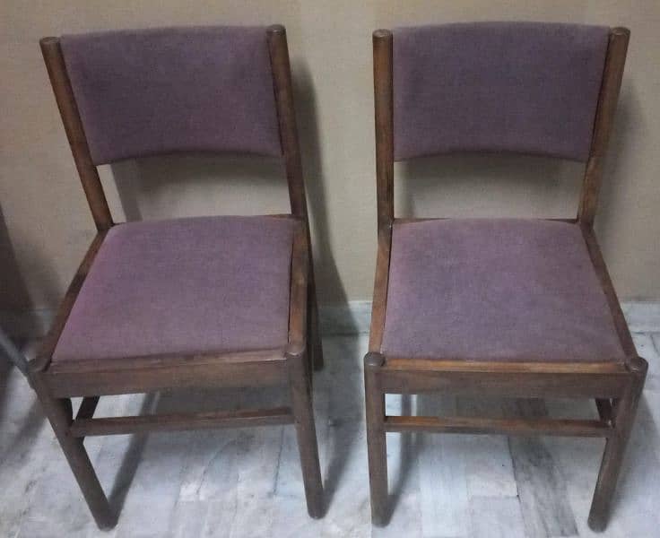 chairs in good condition 0