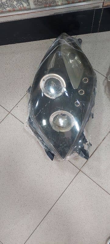 vitz 2005 to 2007 sporty headlamps in used 1