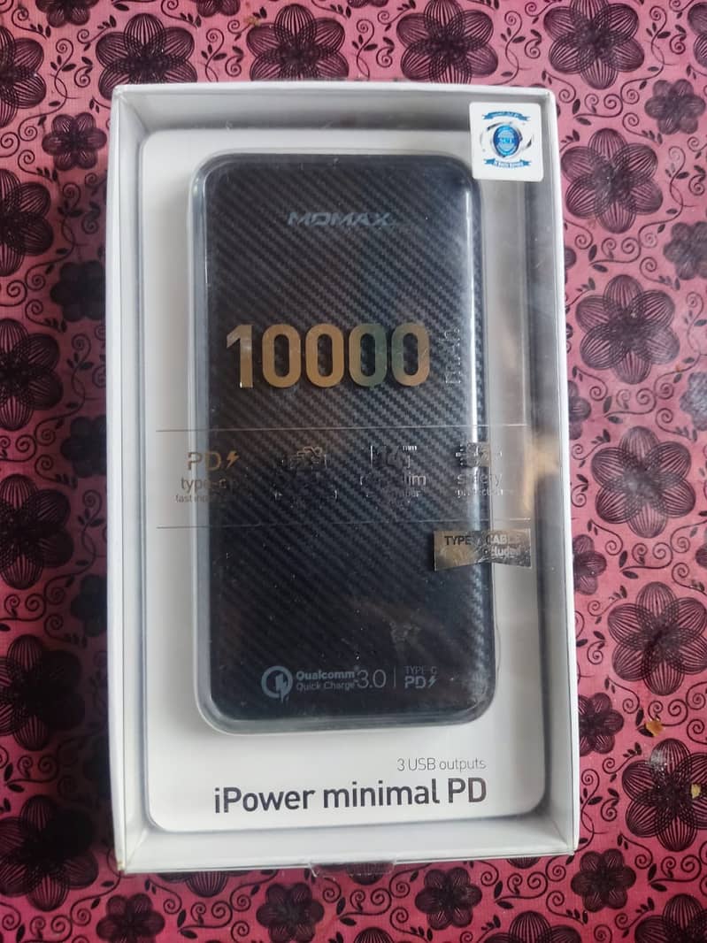 Mobile power bank. 10000 mah . C-type also 5