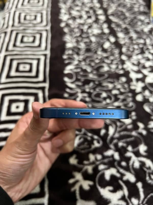 iPhone 12 URGENT SALE 10/10 4