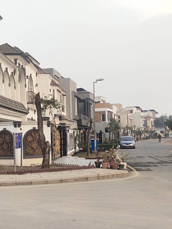 05 Marla Plot For Sale in Eastern Block Phase 1 Bahria Orchard Lahore. 4