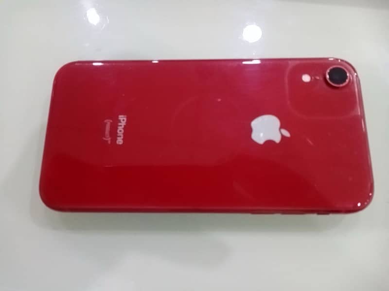 I PHONE XR 1