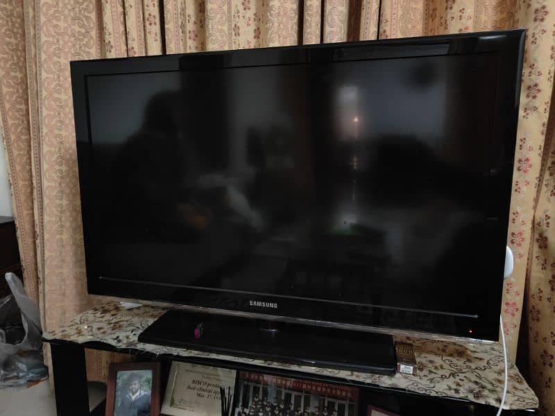 Samsung original TV used for sale (50") 0