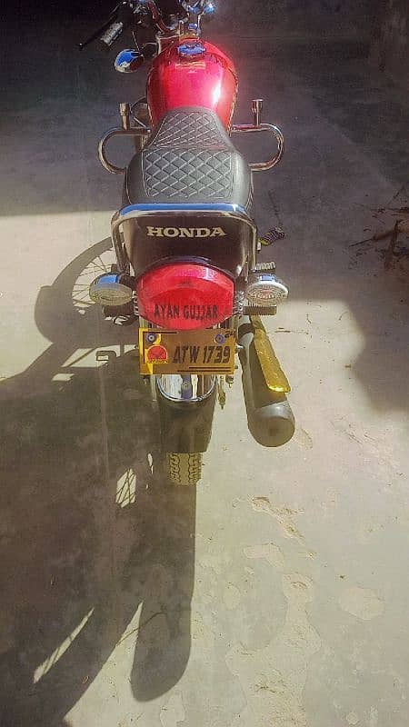 honda 125 salfs s 8