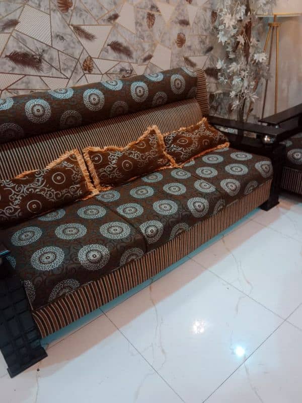 sofa sale good condition 3