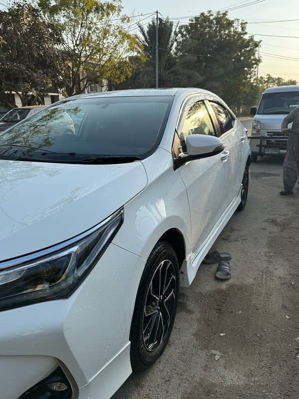 Toyota Altis Grande 2023 black interior 4