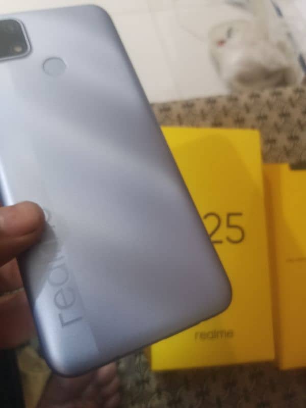 c25 realme 4/128gb complete Saman 3