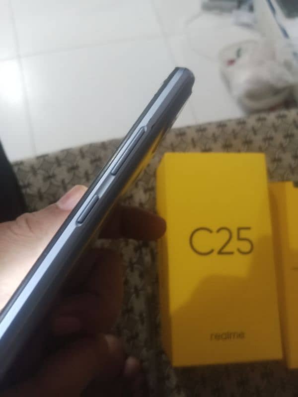 c25 realme 4/128gb complete Saman 6