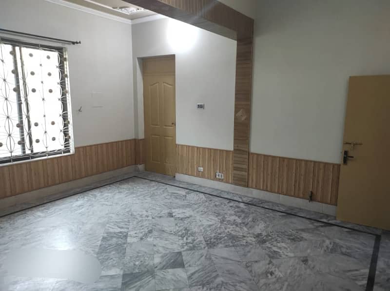 Portion Available For Rent Canal Road Officer Colony Number 1 Near Susan Road Faisalabad 5