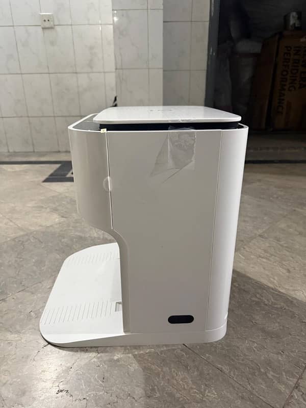 Yeedi Mop Station Robot Vacuum with Self Cleaning Mop Station 3