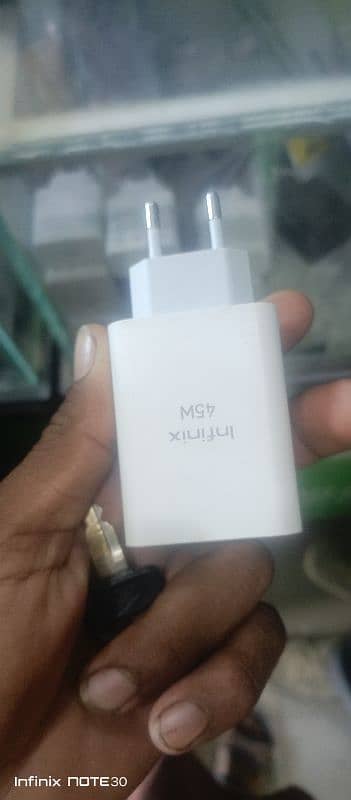 Infinx note 40 charger 45 wat only 3000 0