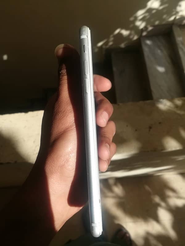 Iphone 8 Plus 64 GB Non PTA 5