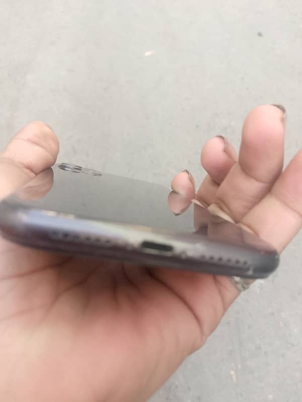 iPhone 11 Jo non pta battery health 84 total janian 4