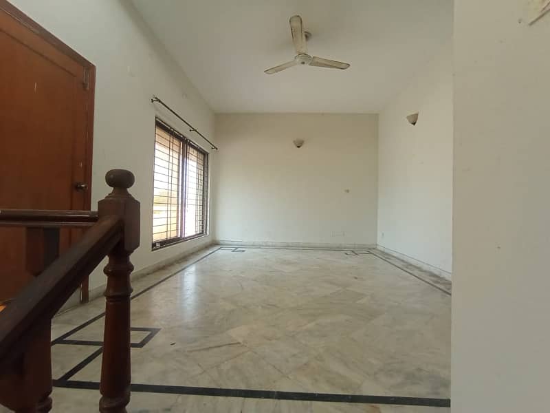 1 Kanal Full House Is Available For Rent In Dha Phase 1 Near H Block Market 14