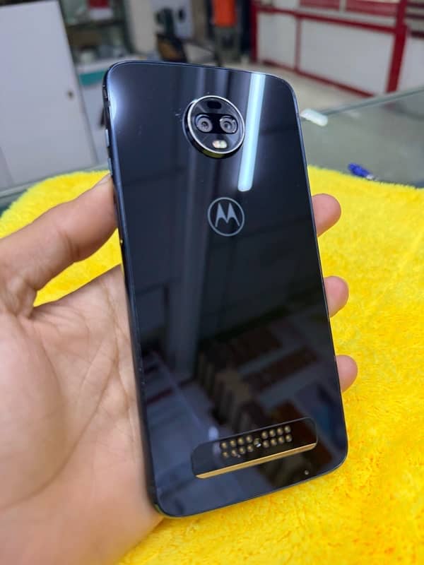 Moto Z3 Play - Gaming Set - PTA Approved 1