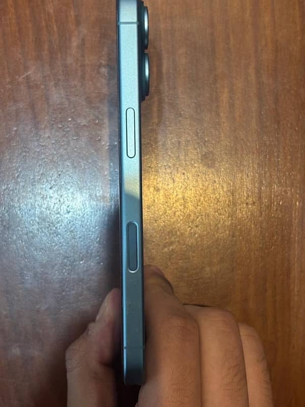 iPhone 16 NON PTA 4