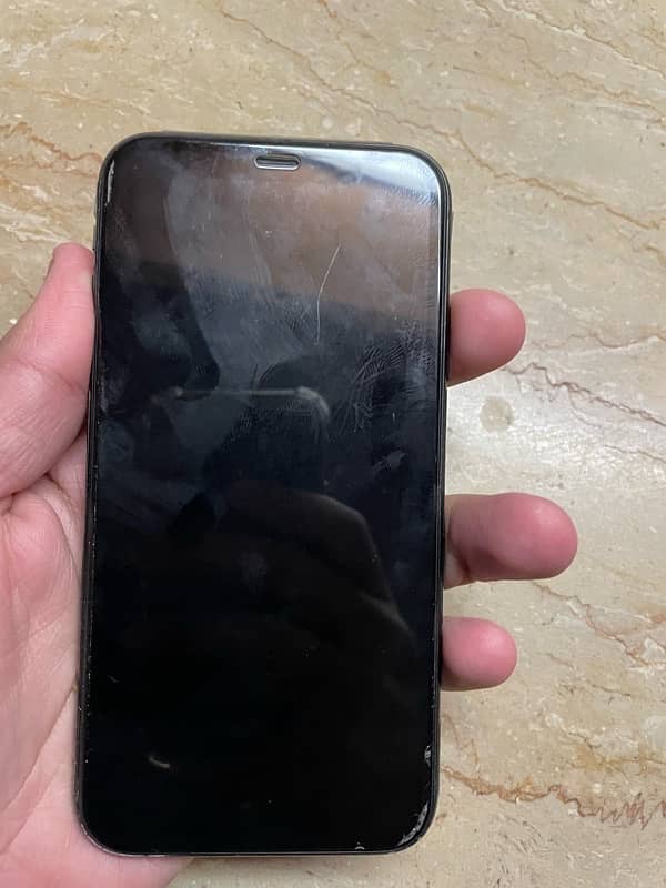 iphone xr 64 gb 4