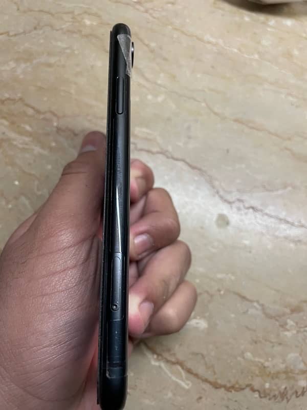 iphone xr 64 gb 7