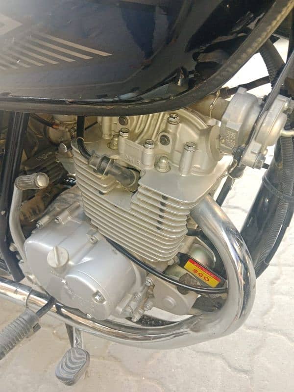 Suzuki GS 150 for sale near and clean condition 11