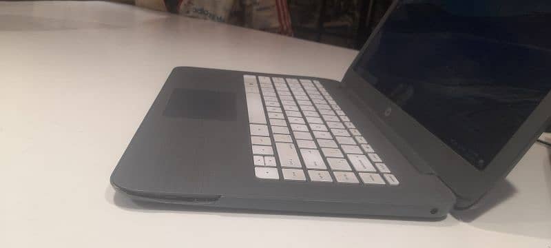 hp luptop h 4gb 32gb h 0