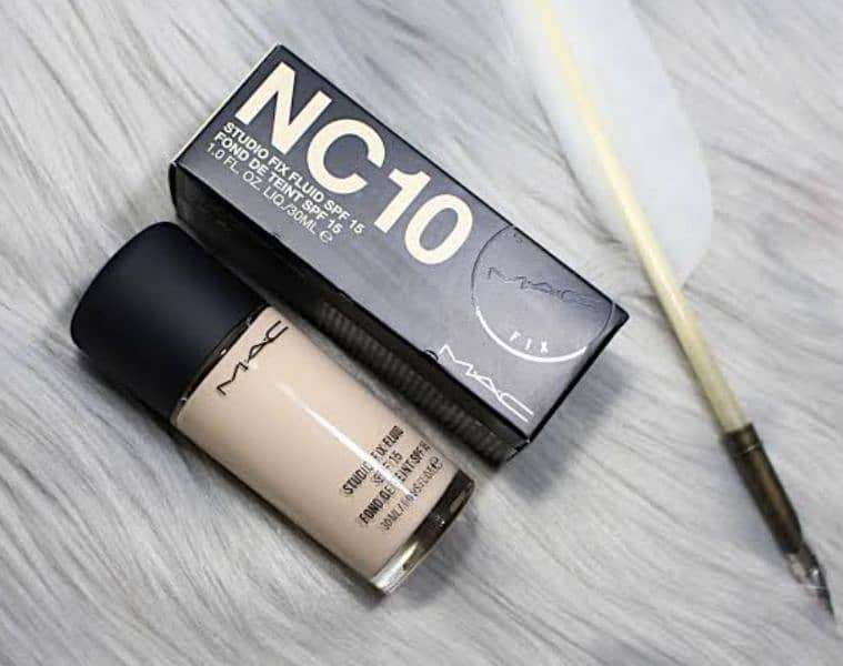 premium quality MAC Foundation & Primero 1