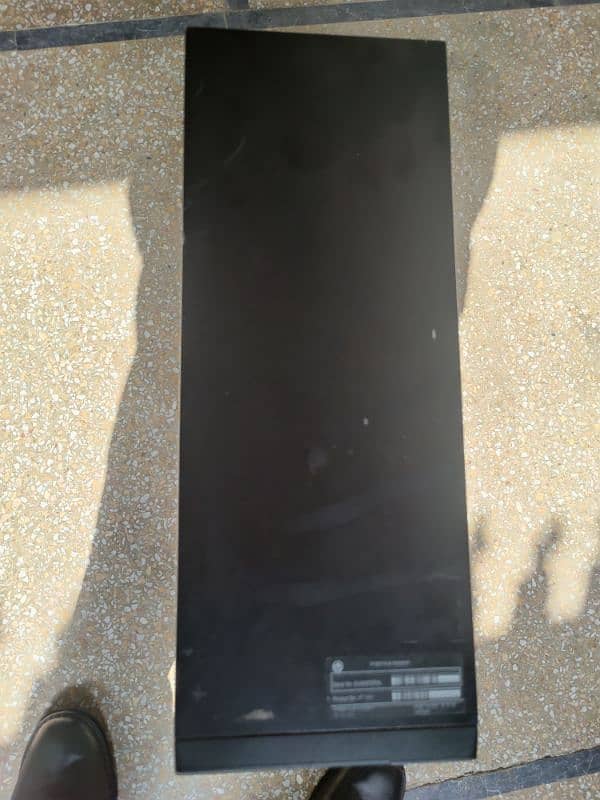 HP Z240 Workstation  Tower 2