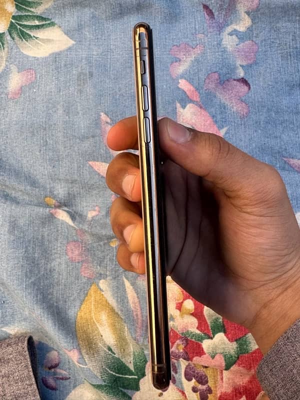 iphone xsmax 256gb non pta 7