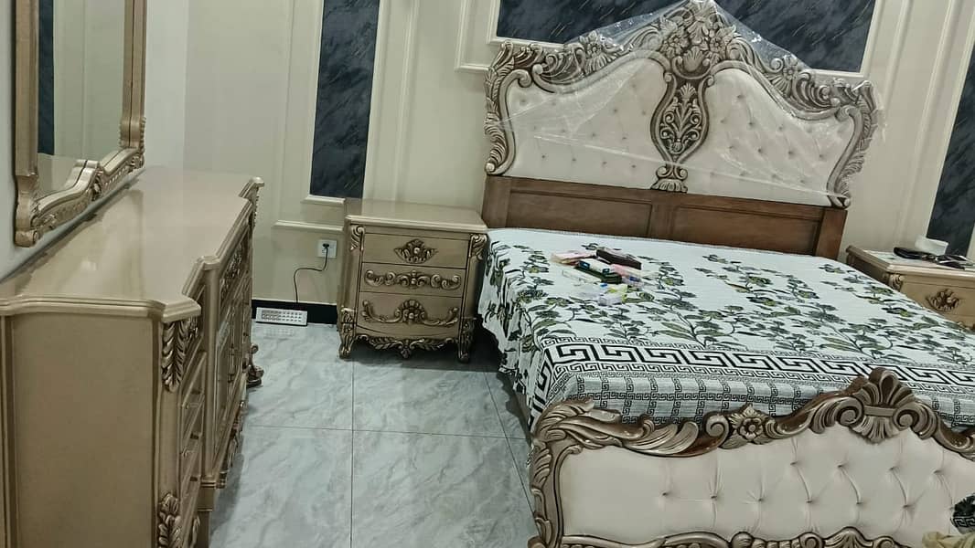 NEW BED SET COMPLETE , SALE ON URGENT 9