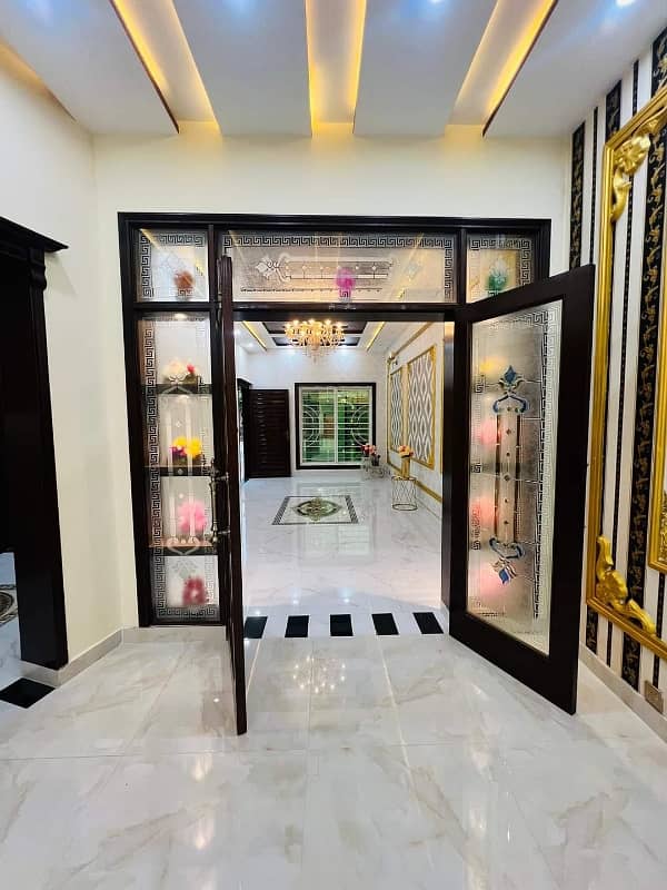 10 Marla Brand New Luxury Bungalow For Sale In Gulshan e Lahore Near to JOHAR TOWN 4