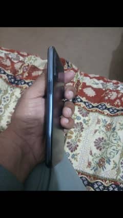 one plus n200. in 8/10 condition.