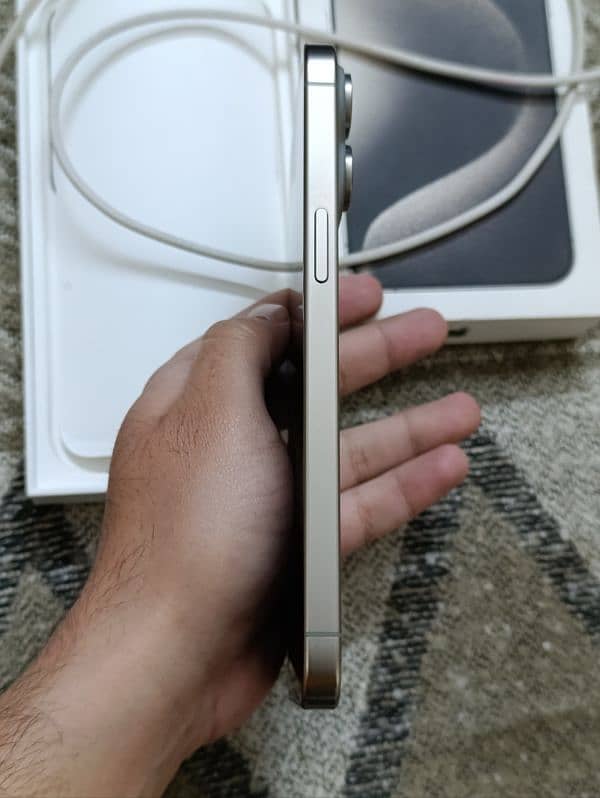 iphone 15 pro max 256gb HK (Pta Approved) Natural Titanium 2