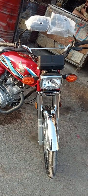 HONDA CG 125 2024 RED UNREGISTERED 8