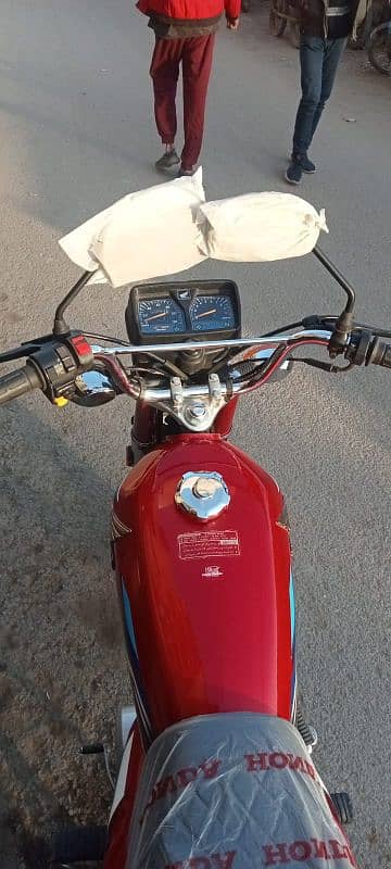 HONDA CG 125 2024 RED UNREGISTERED 10