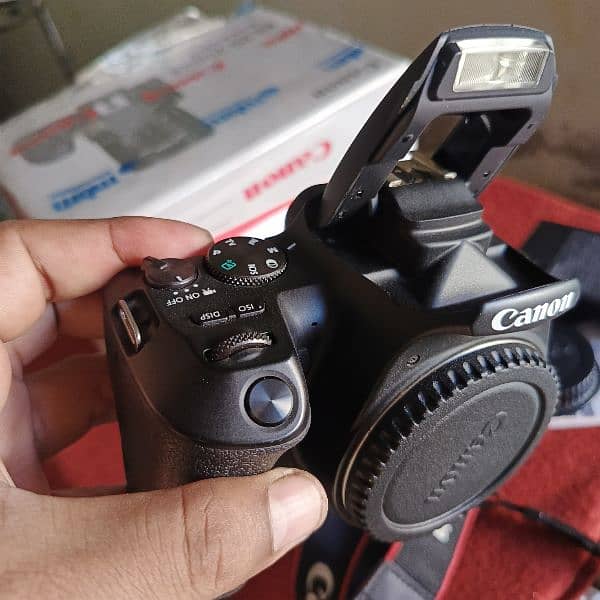 canon 200d II 4k 30 fullhd 60 hd 120 with lens 16